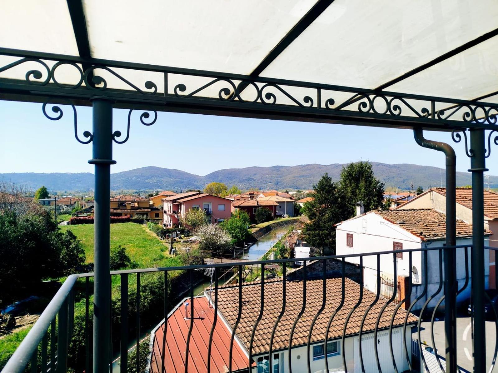 Apartmán Ca' Fra E Oly Castelnuovo Magra Exteriér fotografie